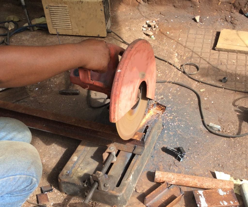 noise-circular-saw-cutting-steel