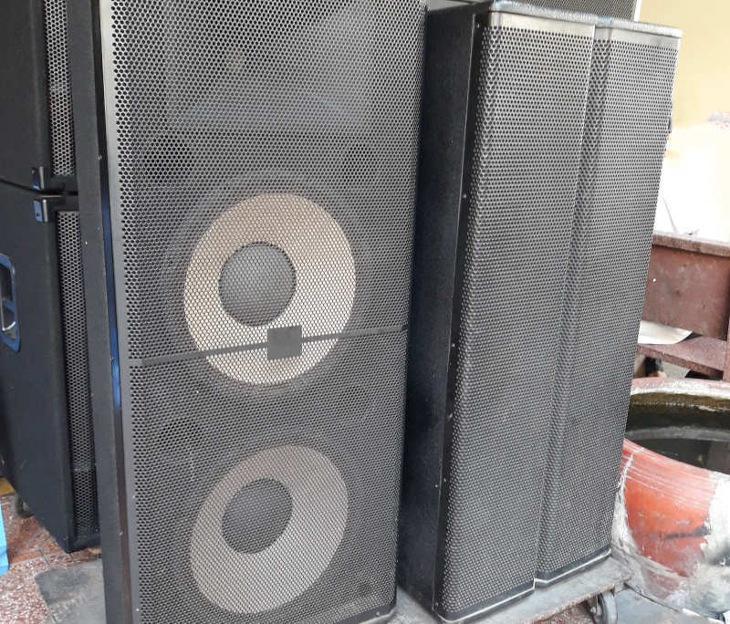 How to block bass noise